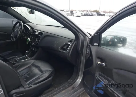 2012 Chrysler 200 Limited z USA, uszkodzony, nr VIN 1C3CCBCB5CN143535